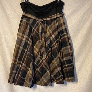 Fevroj Women’s Pleated Skirt Size L